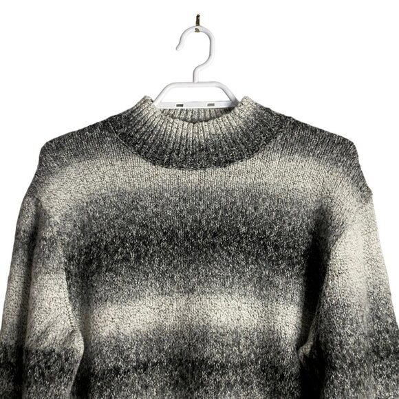 Jermyn & Bond Men's Patterned Knit Mock Neck Sweater - Picture 2 of 8